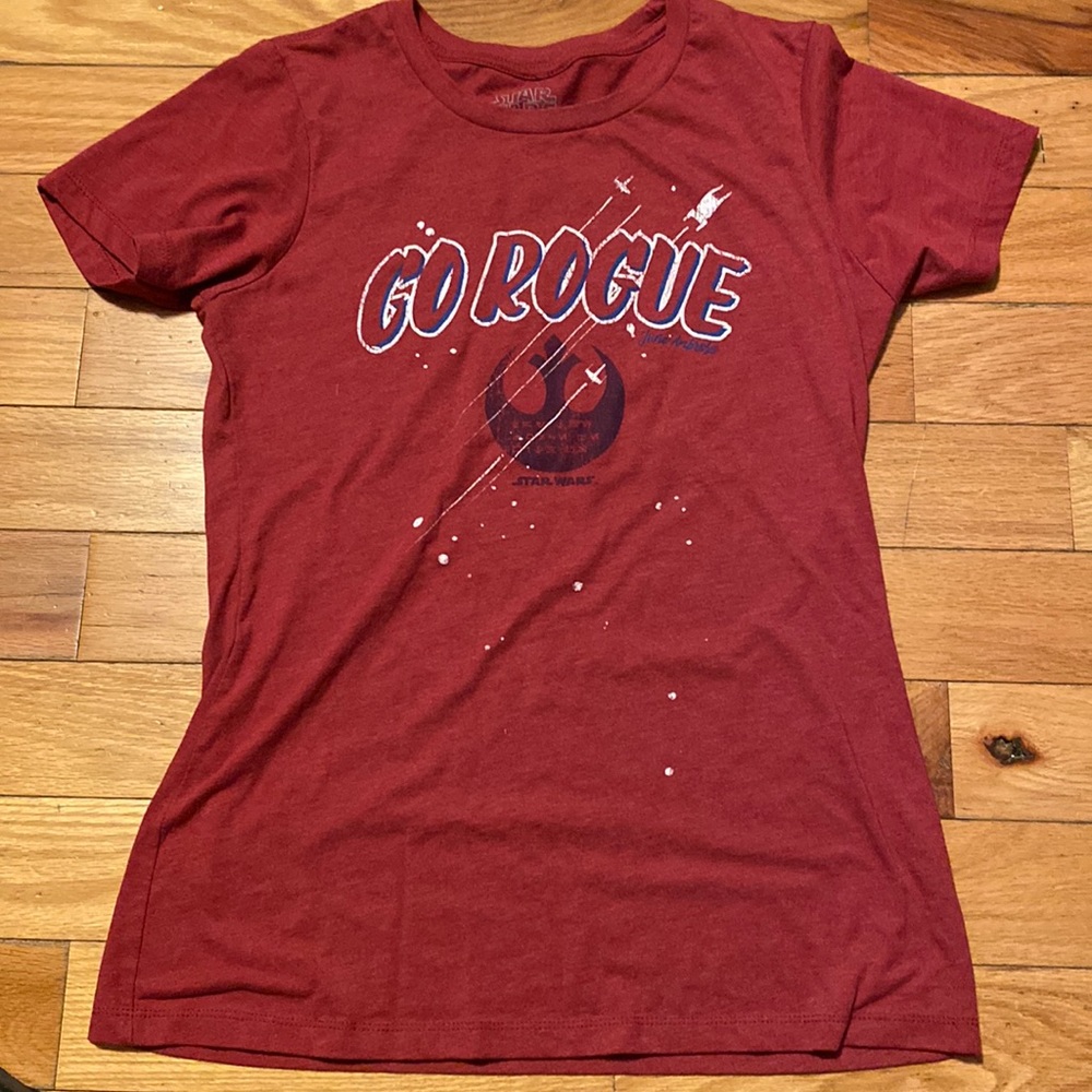 Women’s Star Wars t-shirt size large